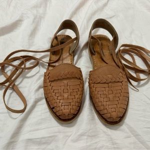 Size 7.5 Woven leather sandals